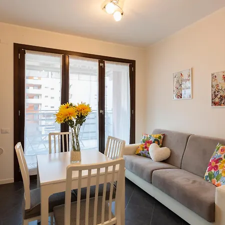 Daire Uniterrace - Bicocca District Milano